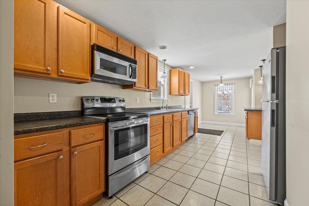 317 Alfred Street, Unit 101 Biddeford, ME 04005 - Photo 12 of 28 09-317 Alfred-9