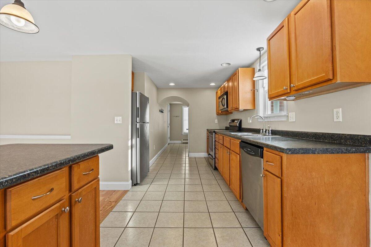 317 Alfred Street, Unit 101 Biddeford, ME 04005 - Photo 9 of 28 06-317 Alfred-6