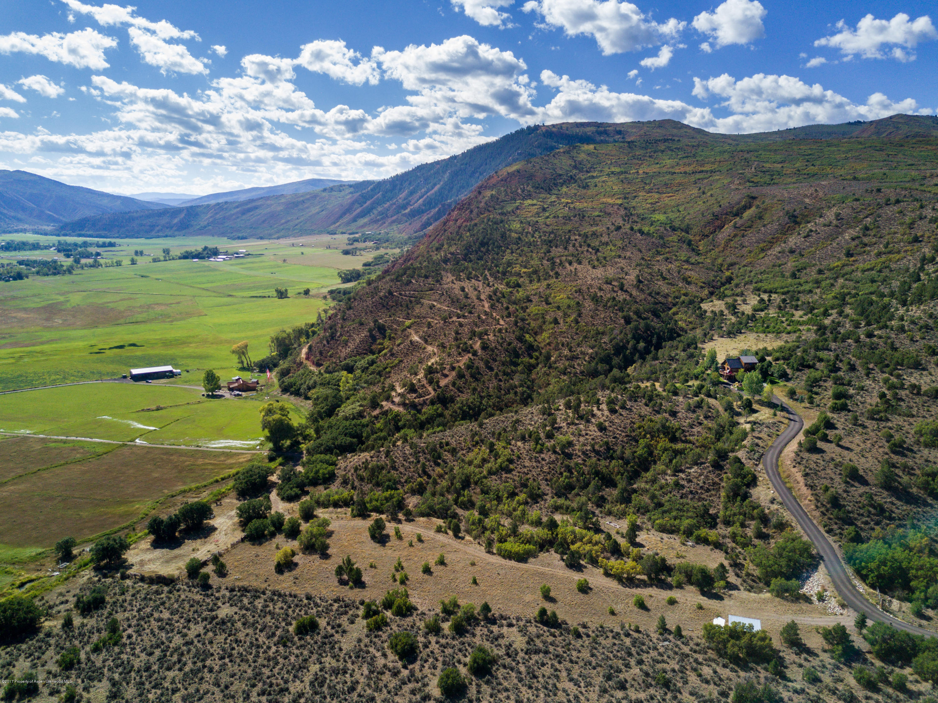 1436 Hooks Spur Road Basalt, CO 81621 - Photo 17 of 21 a view of a field with an ocean