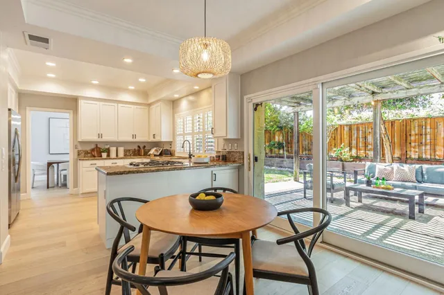 $3,248,000 | 11563 Country Spring Court, Cupertino, CA 95014