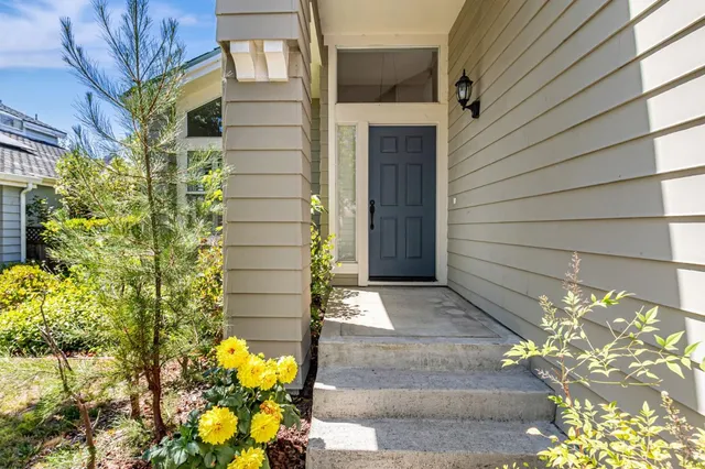 $3,248,000 | 11563 Country Spring Court, Cupertino, CA 95014