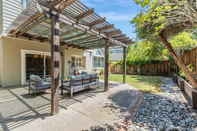 $3,248,000 | 11563 Country Spring Court, Cupertino, CA 95014