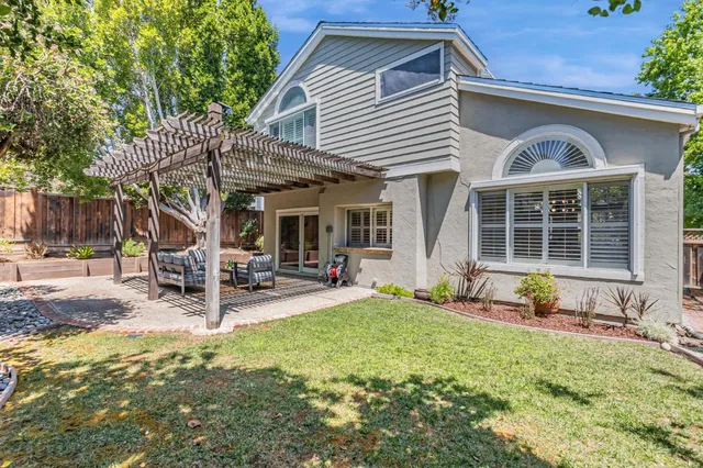 $3,248,000 | 11563 Country Spring Court, Cupertino, CA 95014