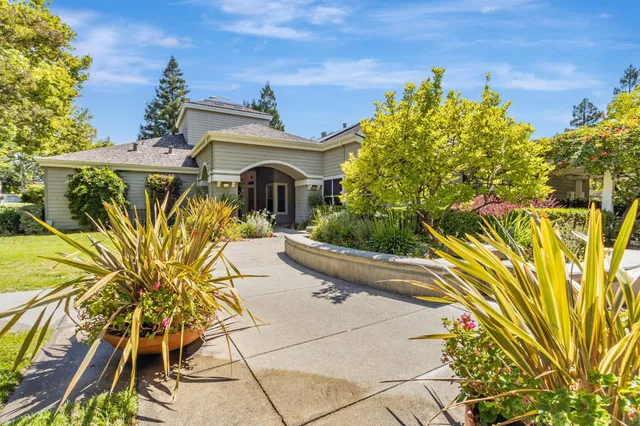 $3,248,000 | 11563 Country Spring Court, Cupertino, CA 95014
