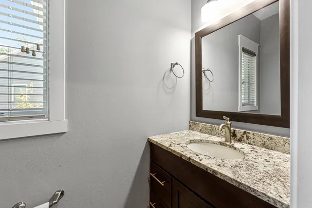 $699,900 | 317 Oak Marsh Drive, Mankato, MN 56001