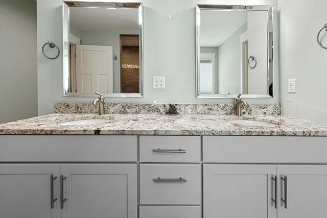 $699,900 | 317 Oak Marsh Drive, Mankato, MN 56001