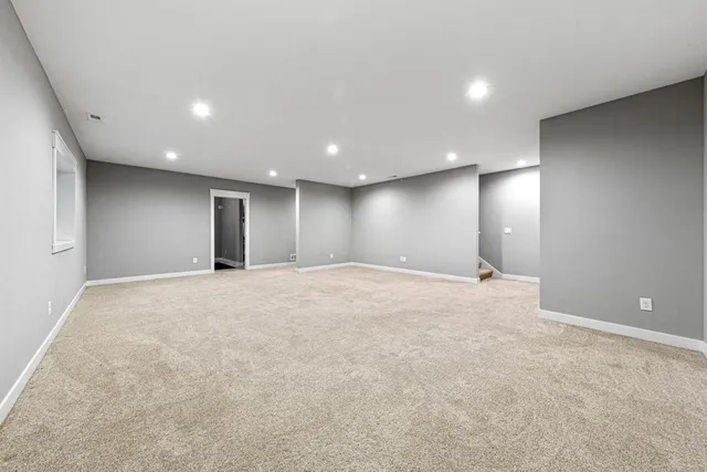 $699,900 | 317 Oak Marsh Drive, Mankato, MN 56001