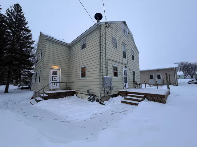 $189,900 | 1420 Frank Hall Drive, Albert Lea, MN 56007