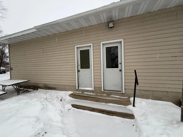 $179,900 | 1420 Frank Hall Drive, Albert Lea, MN 56007