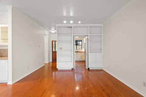 $380,000 | 1741 Spyglass Drive, Unit 1127, Austin, TX 78746