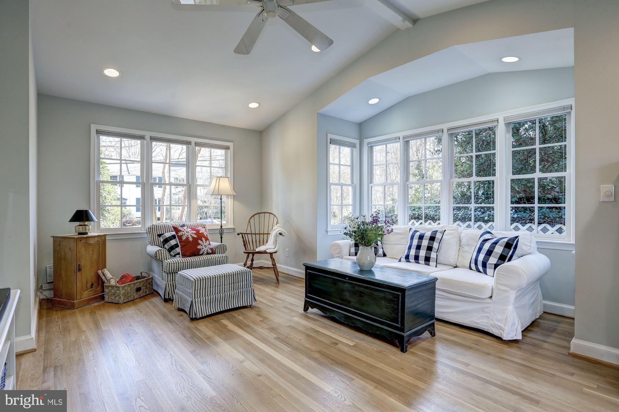 5902 Gloster Road Bethesda, MD 20816 - Photo 14 of 28