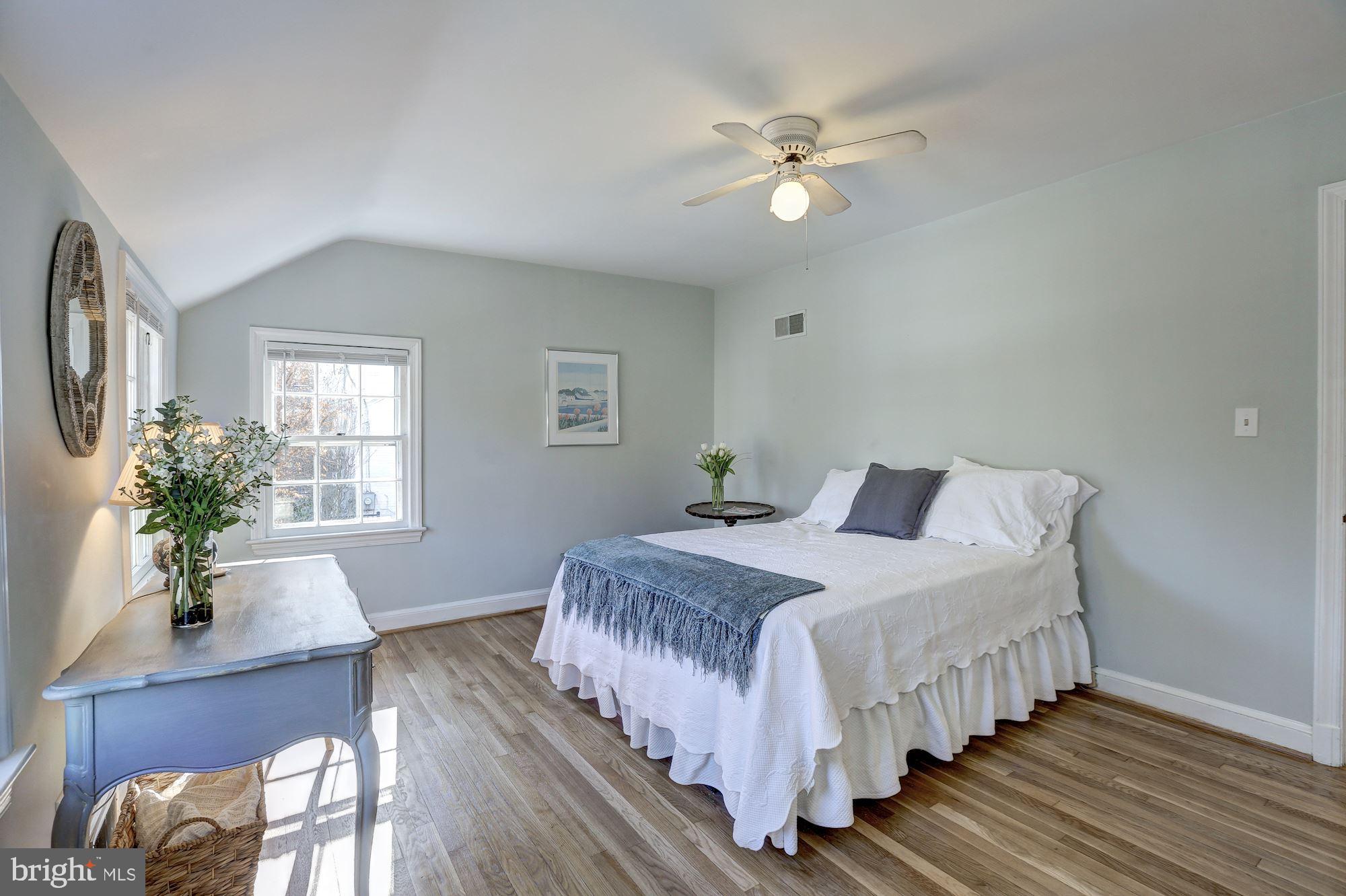 5902 Gloster Road Bethesda, MD 20816 - Photo 17 of 28