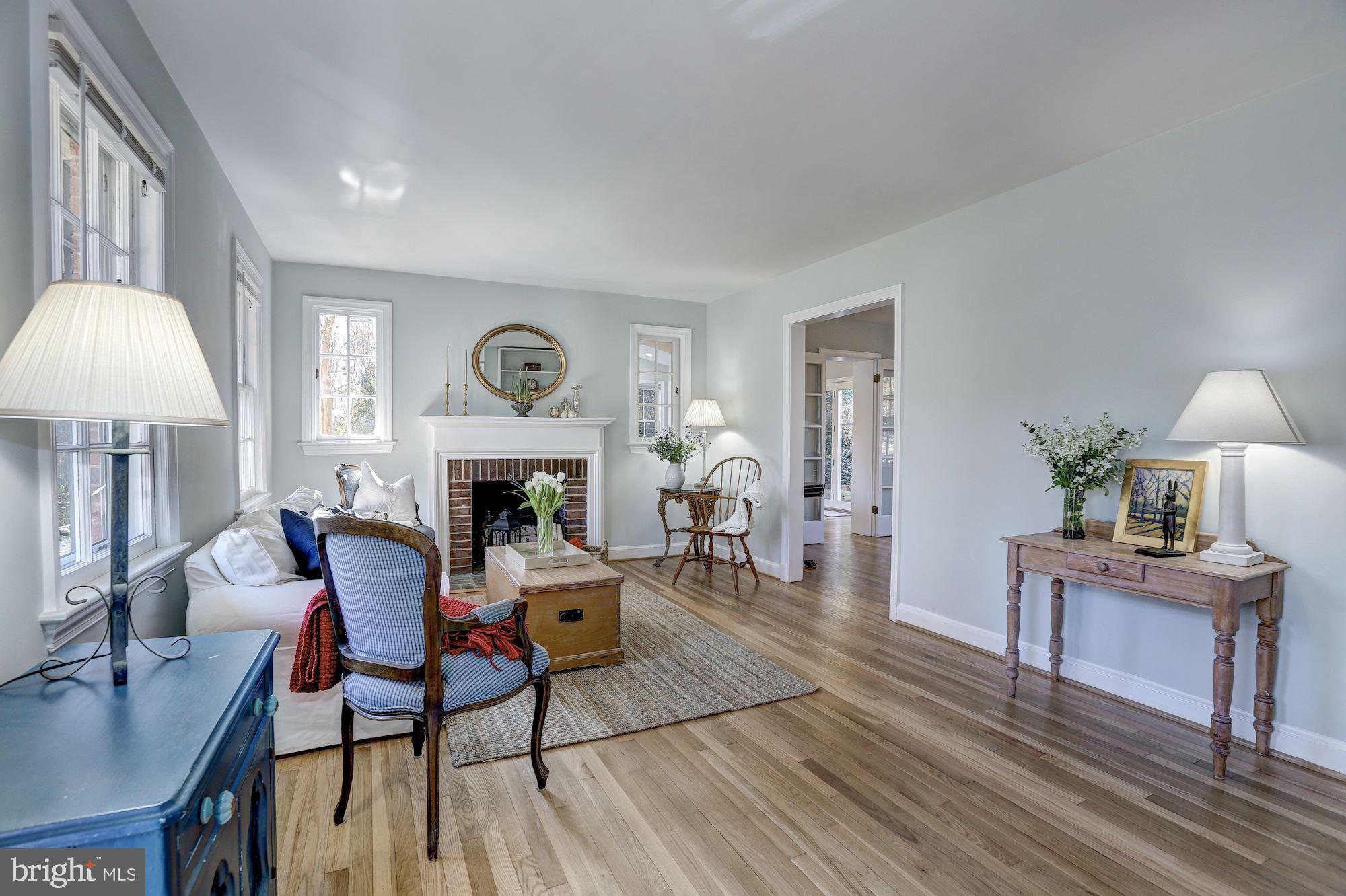 5902 Gloster Road Bethesda, MD 20816 - Photo 5 of 28