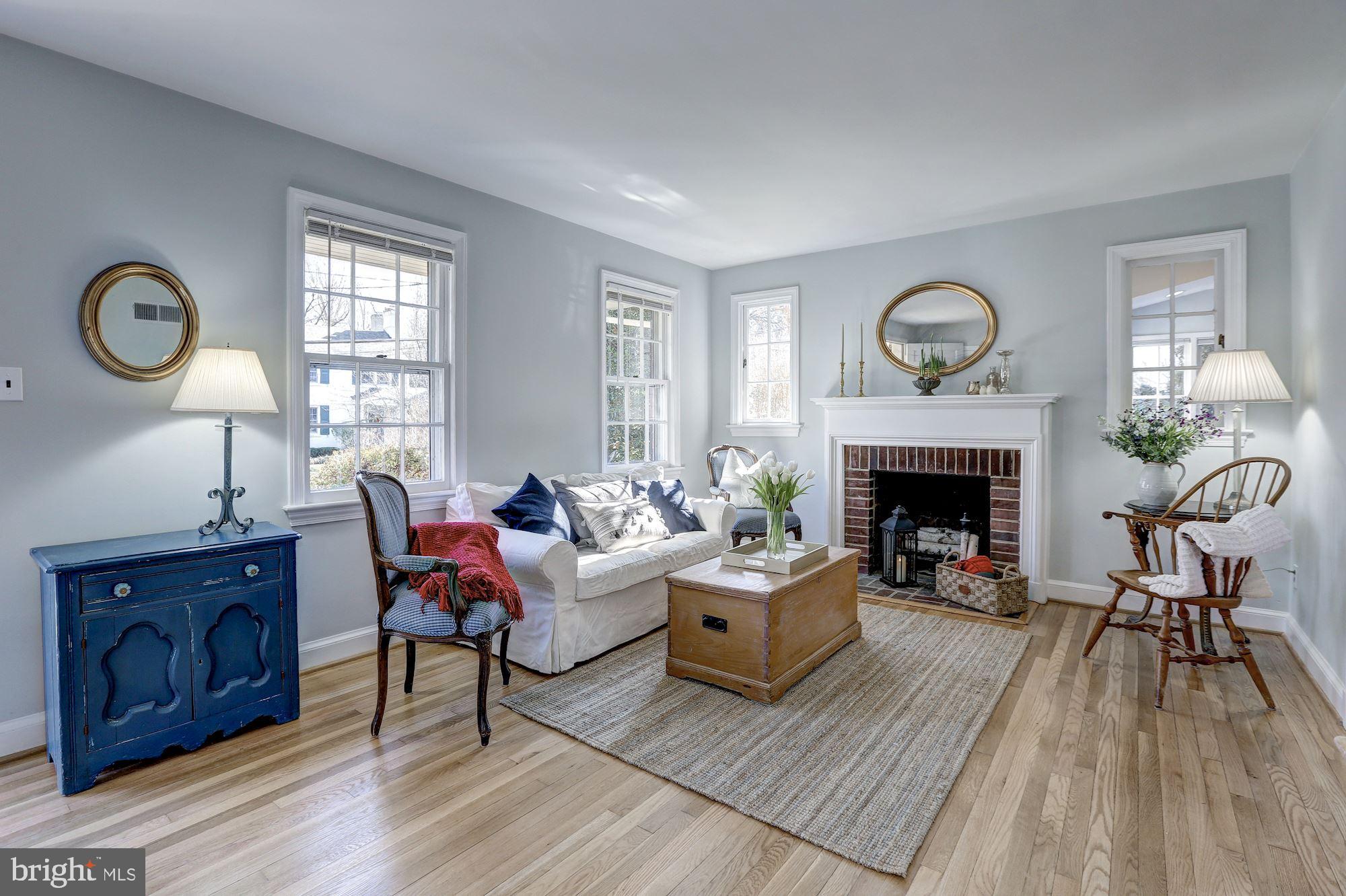 5902 Gloster Road Bethesda, MD 20816 - Photo 6 of 28