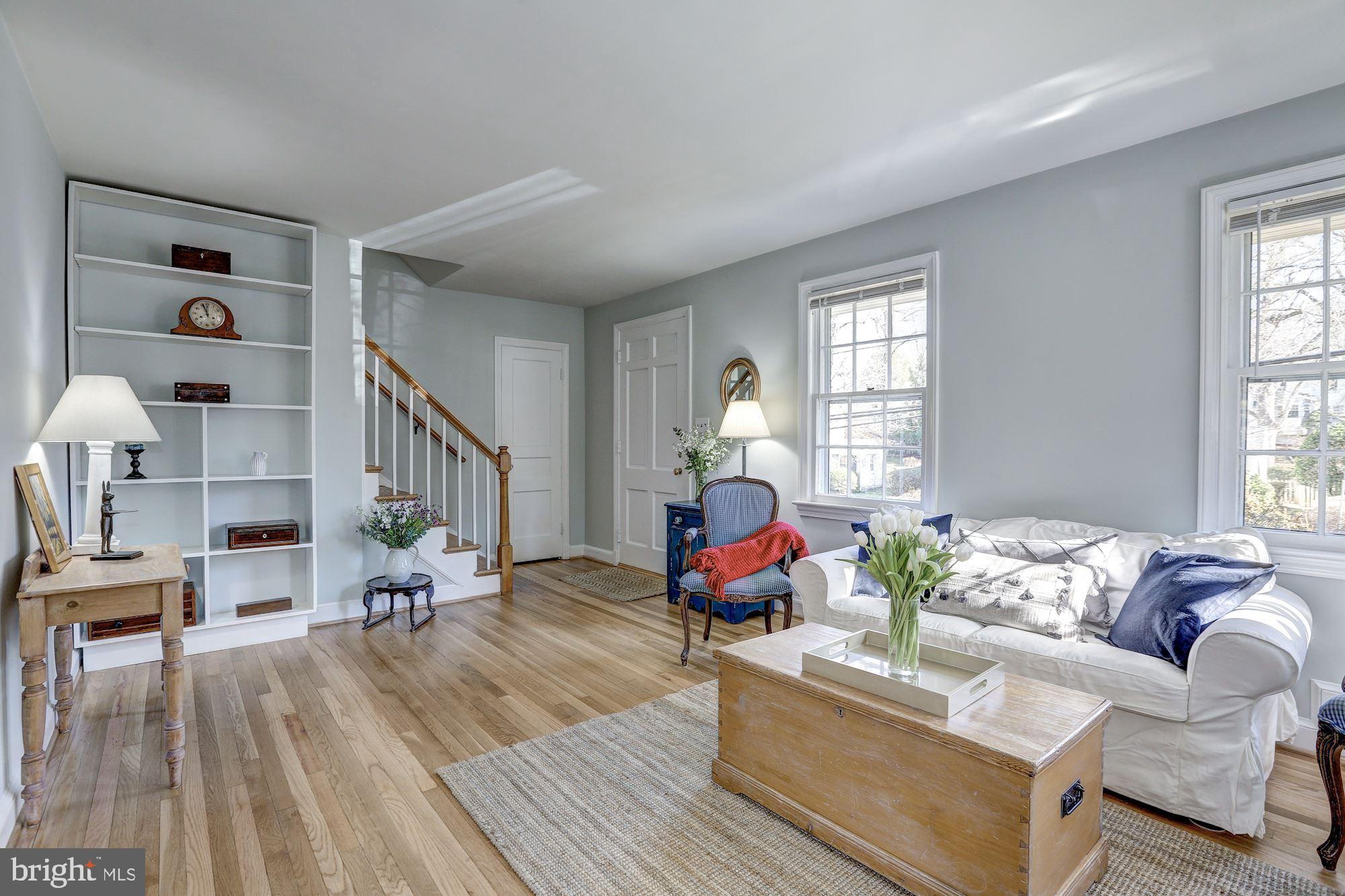 5902 Gloster Road Bethesda, MD 20816 - Photo 7 of 28