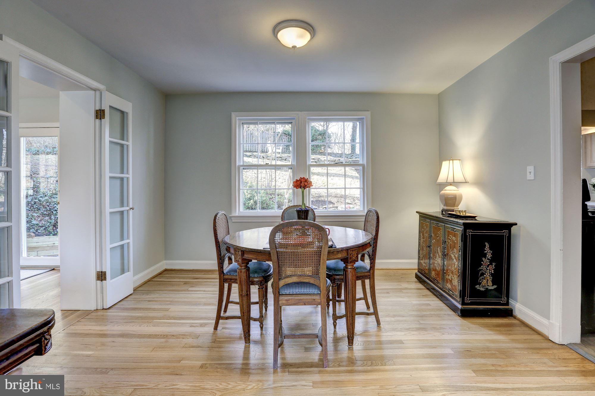 5902 Gloster Road Bethesda, MD 20816 - Photo 8 of 28