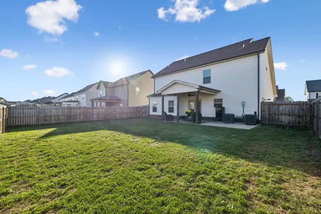 $395,000 | 1565 Kestrel Drive, Clarksville, TN 37040