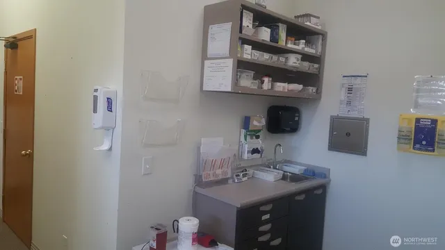 $1,450 | 675 North 5th Avenue, Unit 2B, Sequim, WA 98382