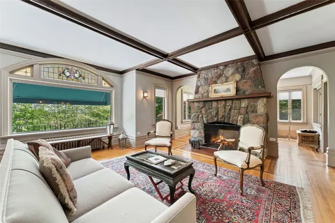 a view of an entryway