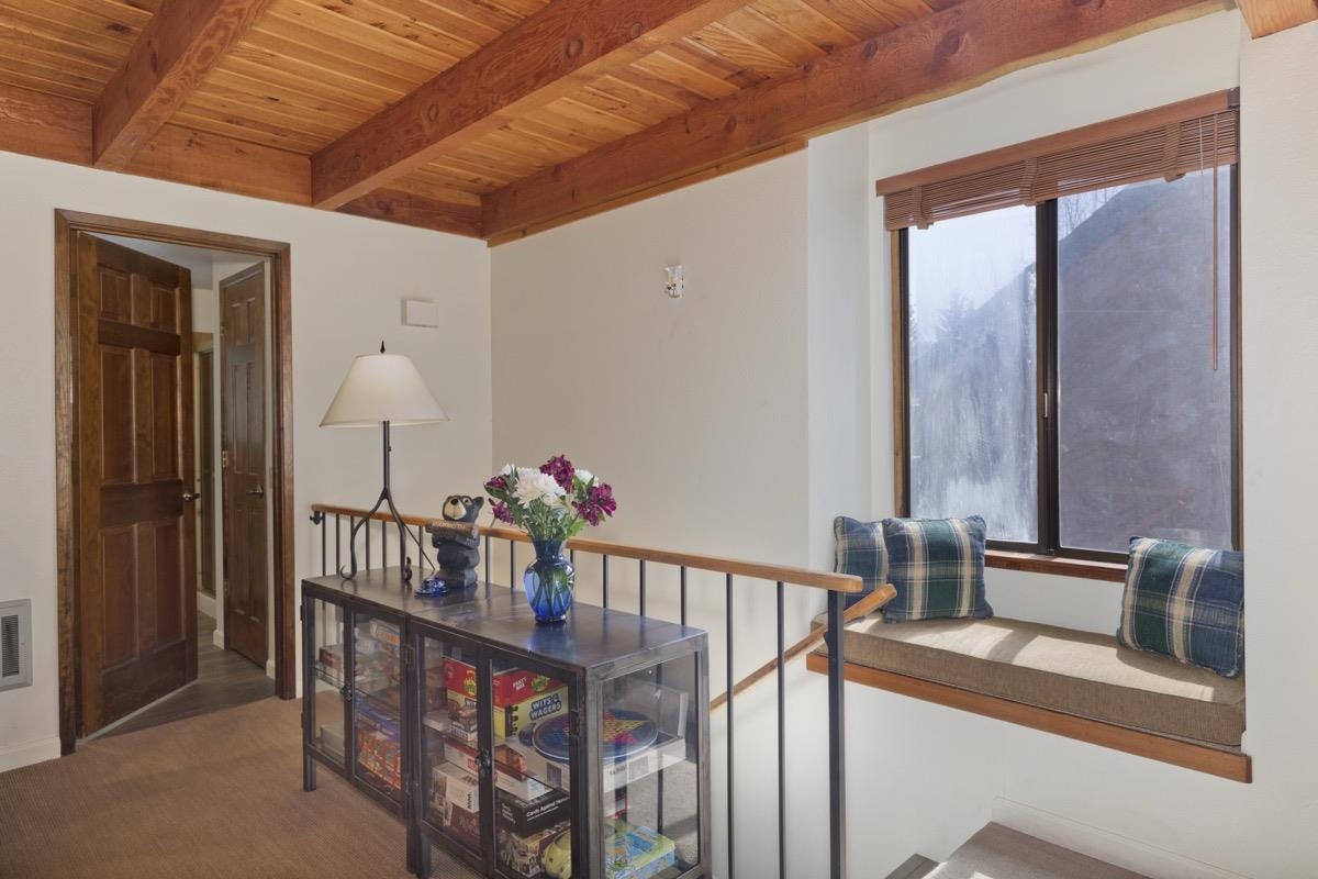 4710 Minaret Road, Unit 84 Mammoth Lakes, CA 93546 - Photo 13 of 37 Gallery Image 13