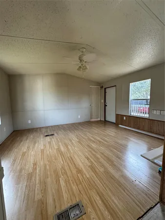 $1,299 | 405 East Park Street, Cedar Park, TX 78613