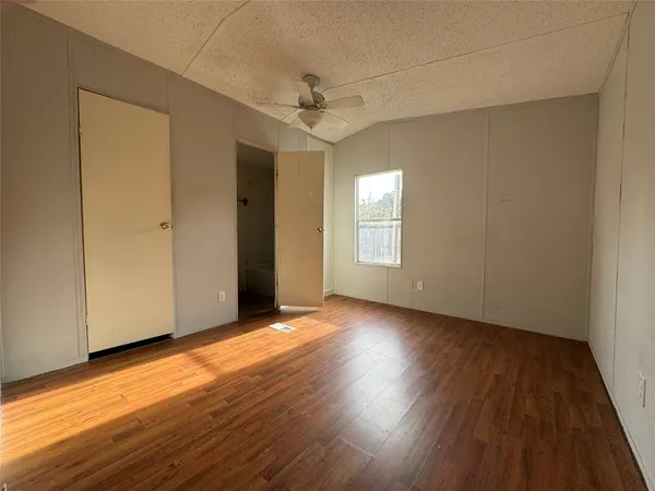 $1,299 | 405 East Park Street, Cedar Park, TX 78613