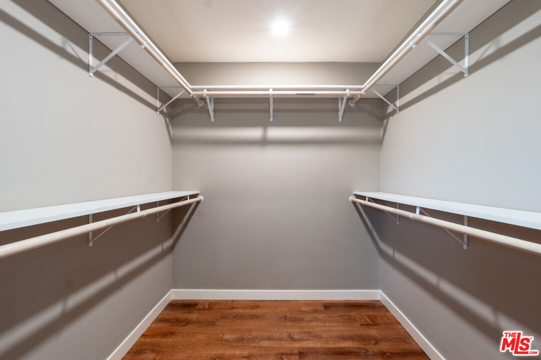 20456 Strathern Street Winnetka, CA 91306 - Photo 17 of 37