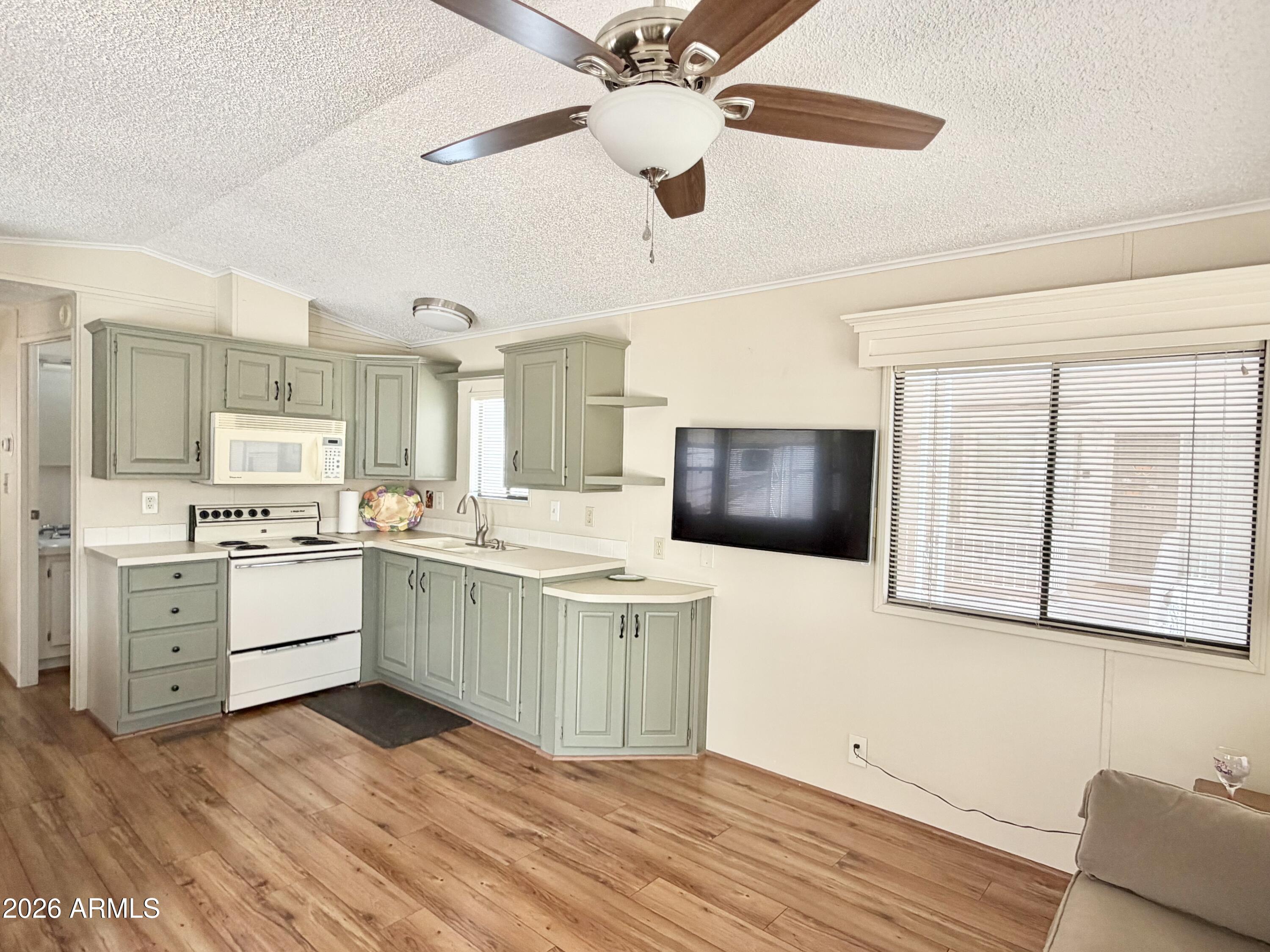 111 South Greenfield Road, Unit 294 Mesa, AZ 85206 - Photo 9 of 48 WELL LOVED
