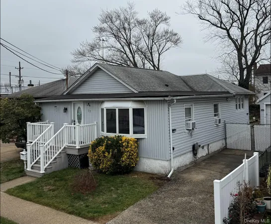 $665,000 | 17 Litchfield Avenue, Unit 1, Elmont, NY 11003