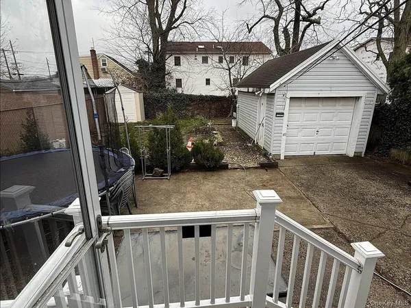 $665,000 | 17 Litchfield Avenue, Unit 1, Elmont, NY 11003