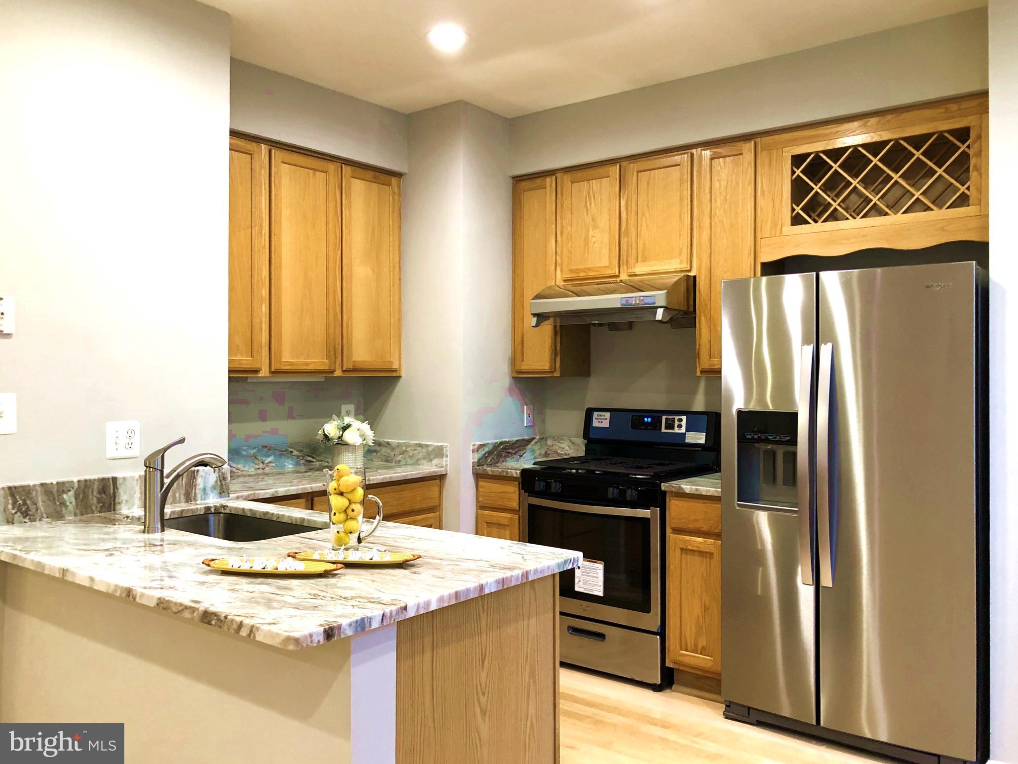 12 Case Street Gaithersburg, MD 20878 - Photo 6 of 18 Kitchen