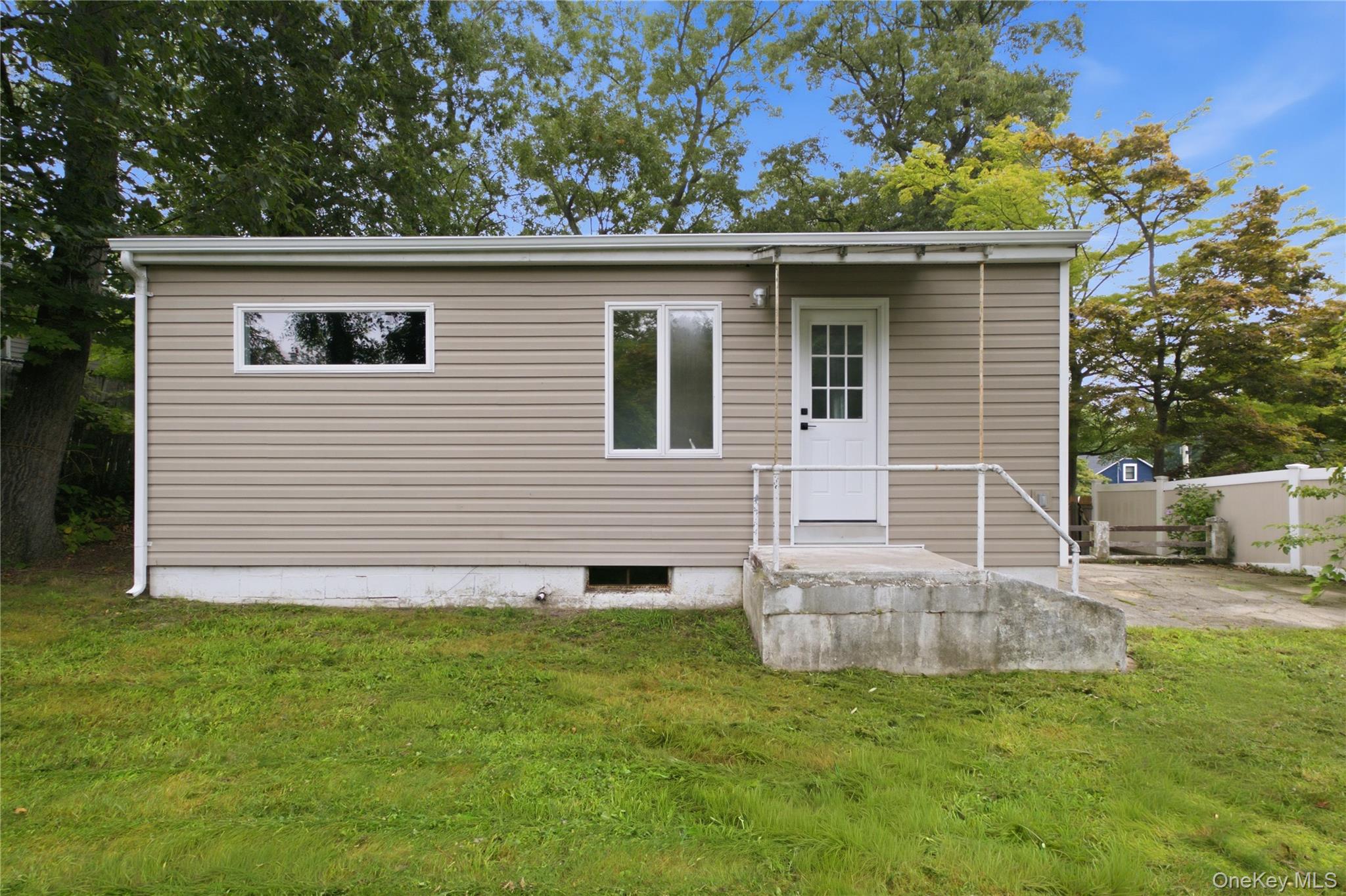 34 Whitestone Road Sound Beach, NY 11789 - Photo 22 of 26 Gallery Image 22