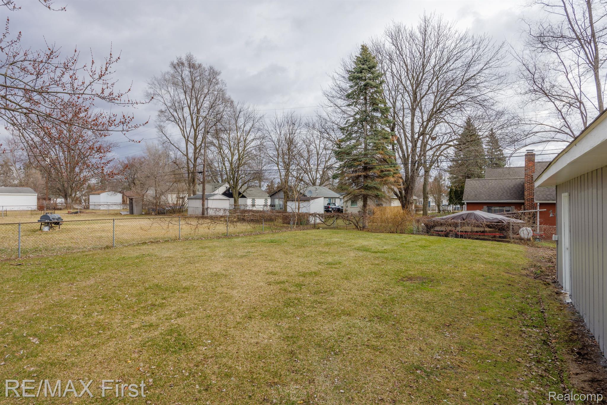 47404 Frederick Road Utica, MI 48317 - Photo 38 of 42 Gallery Image 38