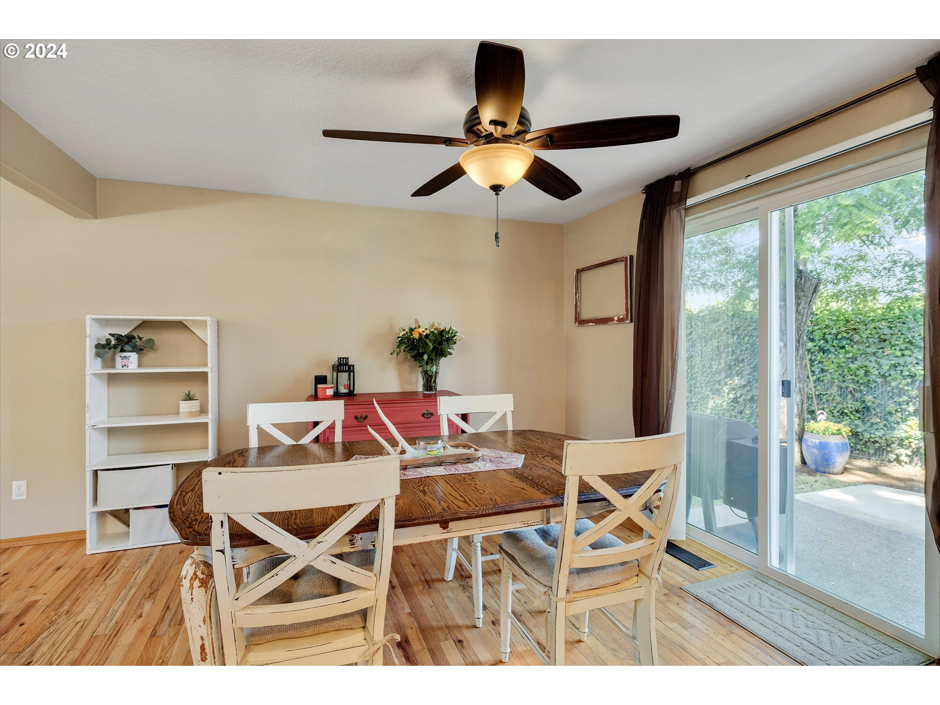 194 Southeast Twp Road Canby, OR 97013 - Photo 11 of 31 Dining Room