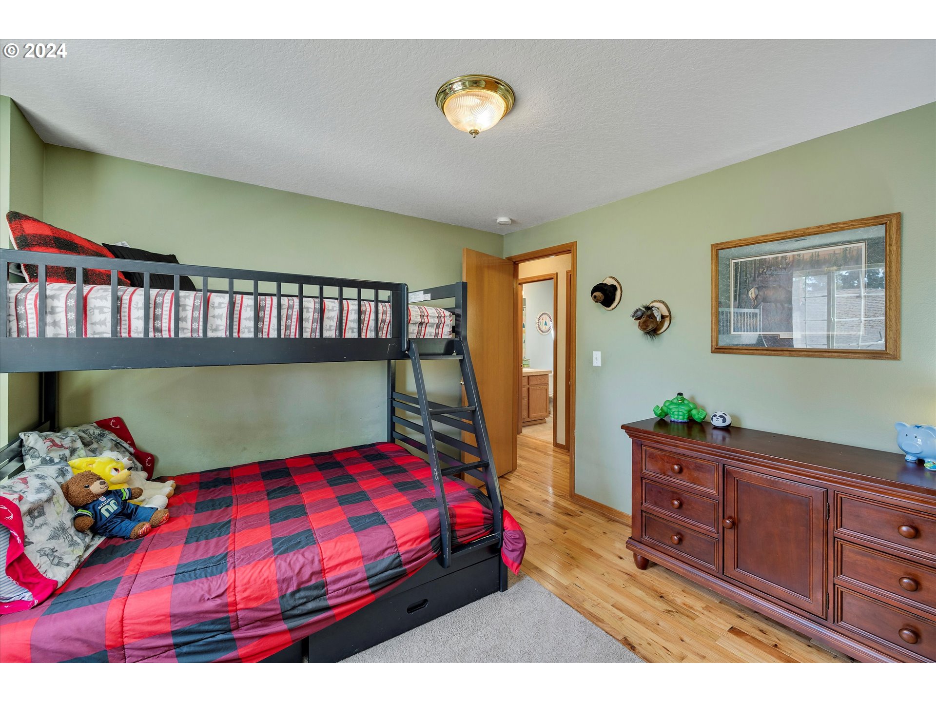 194 Southeast Twp Road Canby, OR 97013 - Photo 25 of 31 Bedroom
