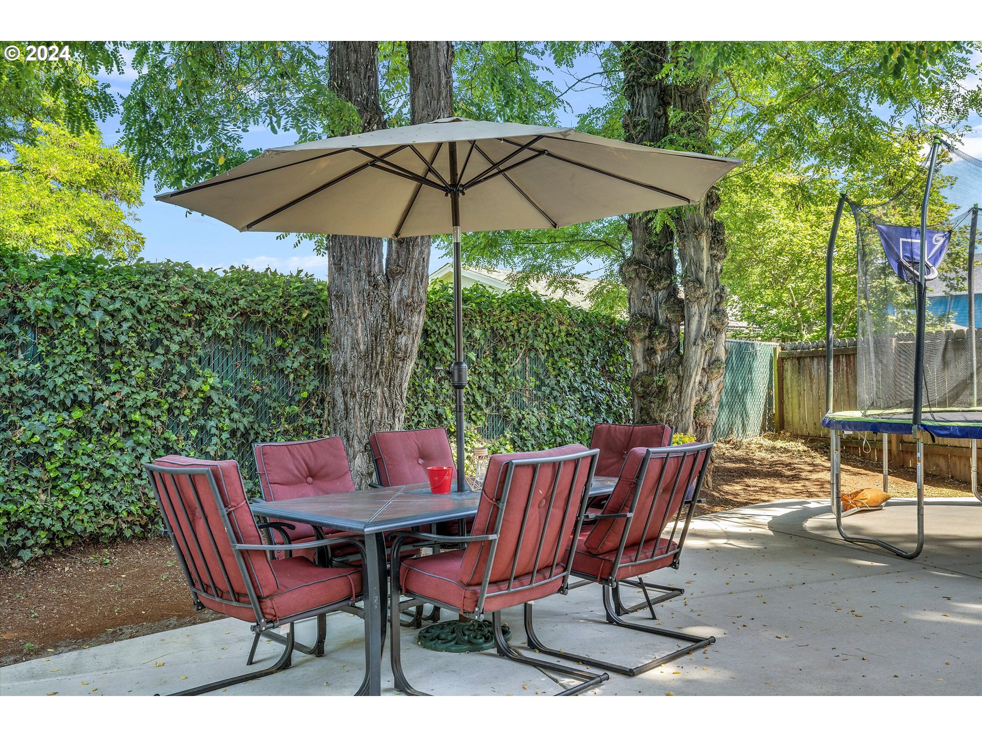 194 Southeast Twp Road Canby, OR 97013 - Photo 27 of 31 Patio