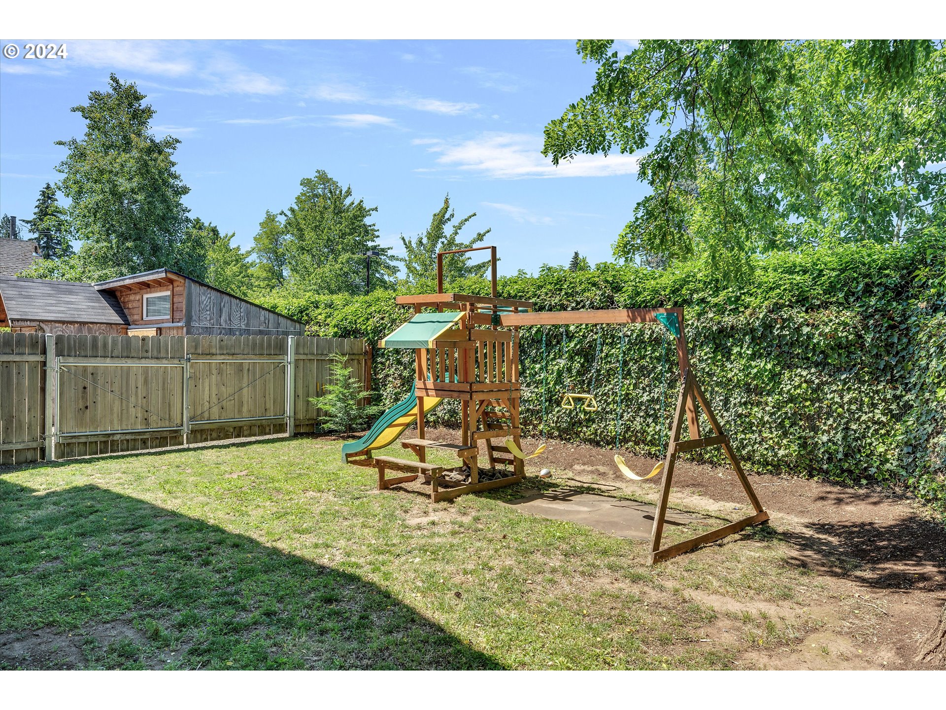 194 Southeast Twp Road Canby, OR 97013 - Photo 29 of 31 Backyard