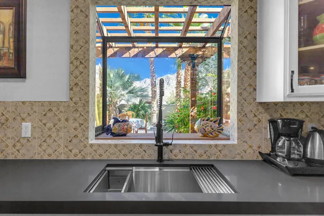 $675,000 | 54700 Avenida Alvarado, La Quinta, CA 92253