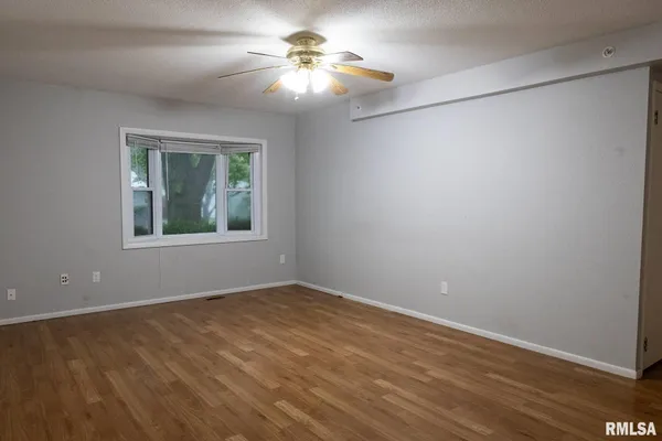 $219,000 | 60 North Oxford Road, Springfield, IL 62702