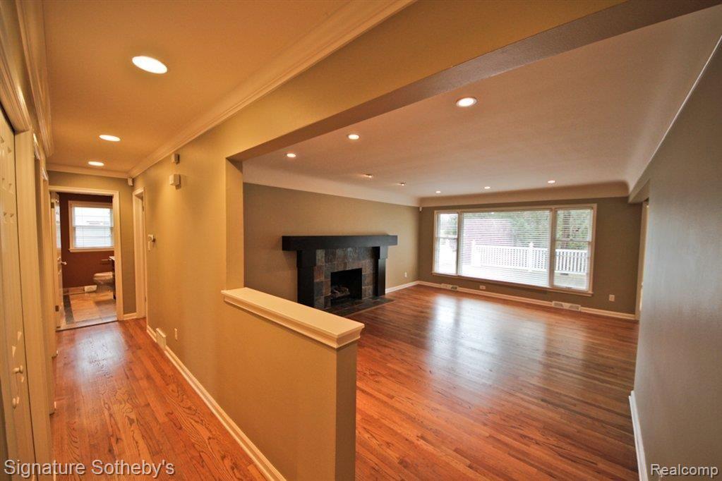 296 South Cranbrook Cross Road Bloomfield Hills, MI 48301 - Photo 12 of 24 IMG_8433.jpg