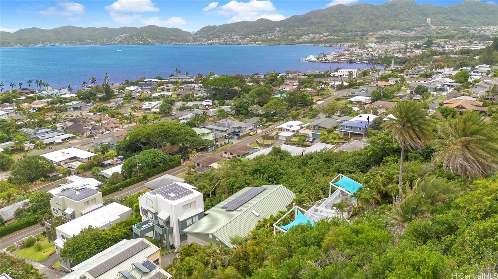 45-081 Lilipuna Road, Unit G Kaneohe, HI 96744 - Photo 21 of 25 a view of a city