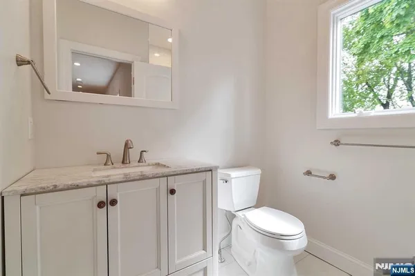 $3,395 | 169 Passaic Street, Unit 3, Hackensack, NJ 07601