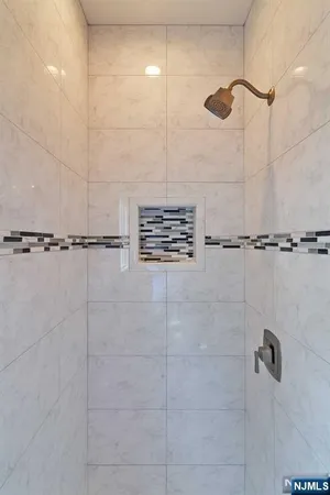 $3,395 | 169 Passaic Street, Unit 3, Hackensack, NJ 07601