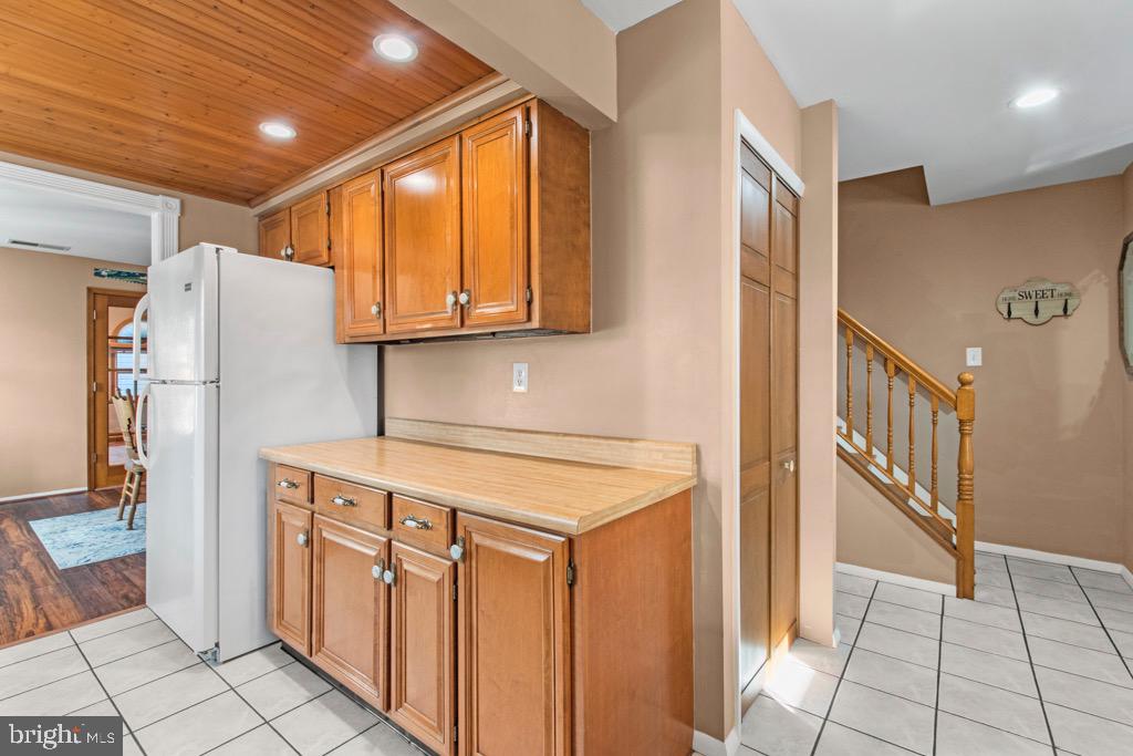 178 Dunlap Road Pasadena, MD 21122 - Photo 8 of 36