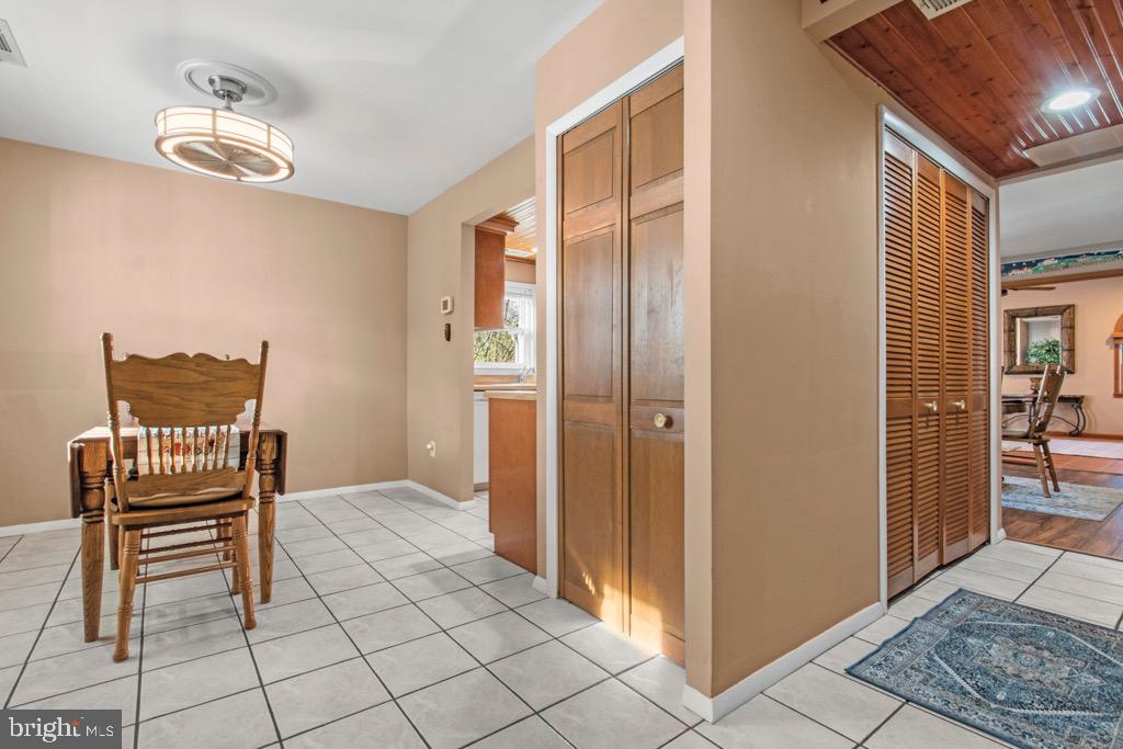 178 Dunlap Road Pasadena, MD 21122 - Photo 10 of 36