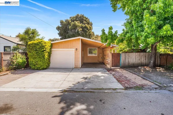 $1,099,000 | 2170 Ralmar Avenue, East Palo Alto, CA 94303