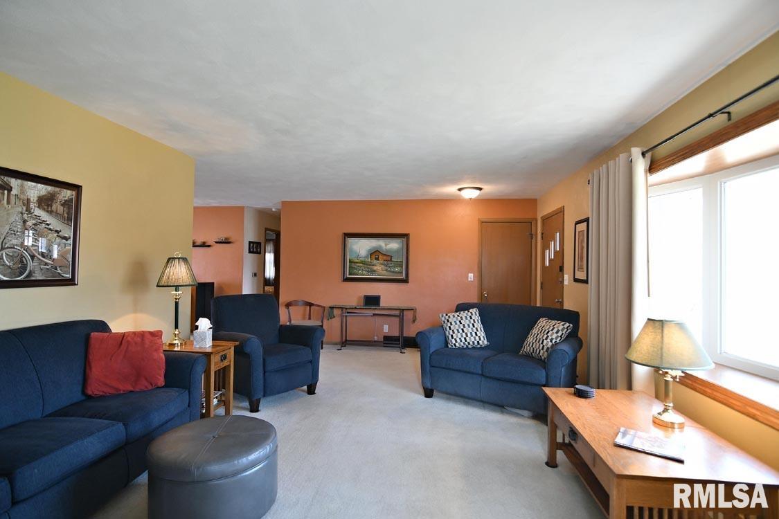 2116 32nd Street Rock Island, IL 61201 - Photo 3 of 14