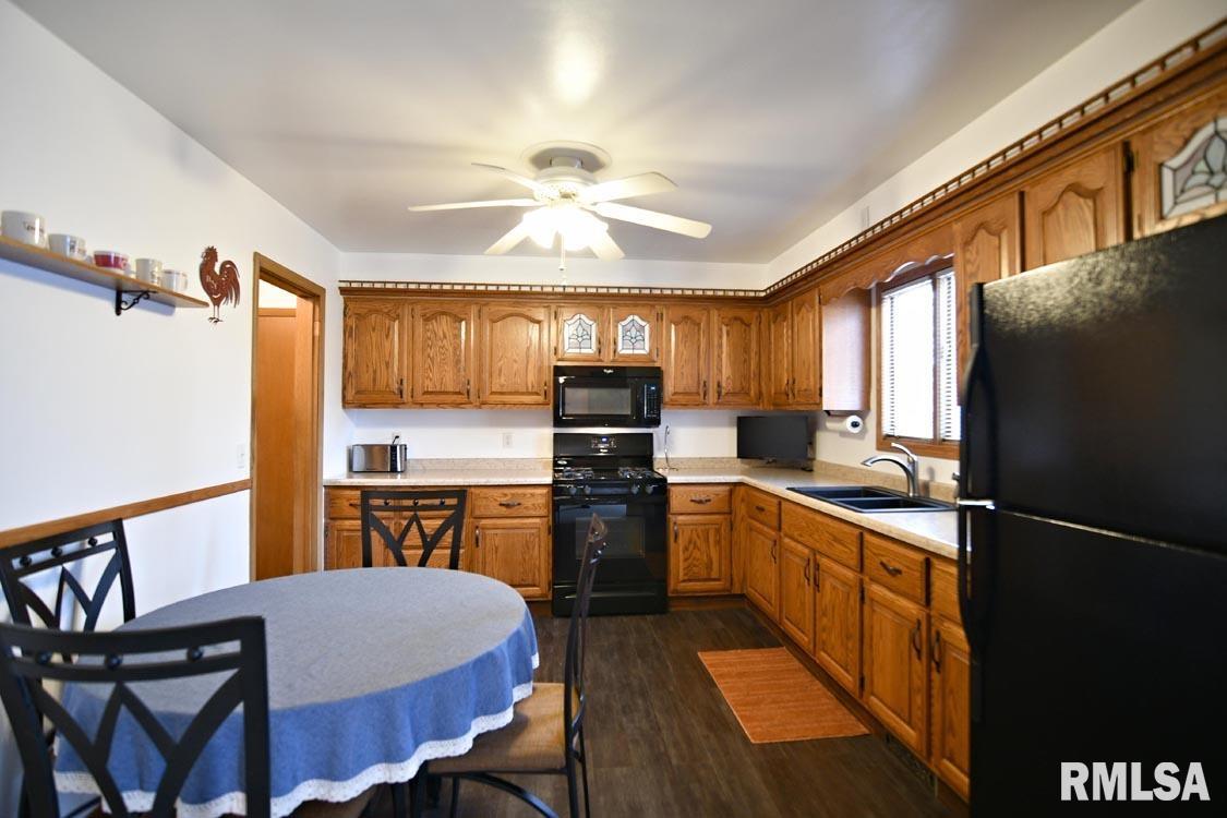 2116 32nd Street Rock Island, IL 61201 - Photo 4 of 14