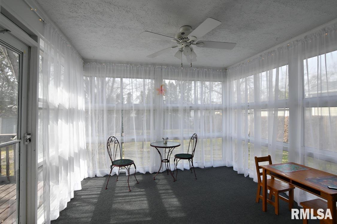 2116 32nd Street Rock Island, IL 61201 - Photo 7 of 14