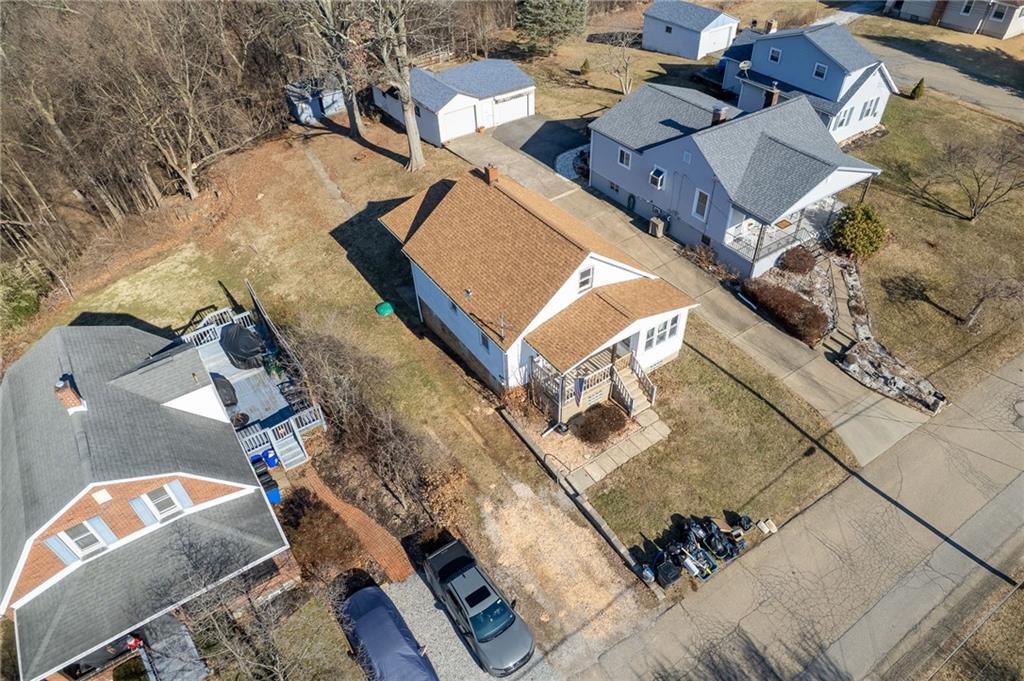 1906 Cliff Street Coraopolis, PA 15108 - Photo 32 of 39 an aerial view of a house with a yard